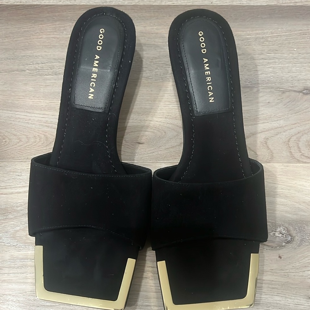 Good American heels size 7 with dust bag